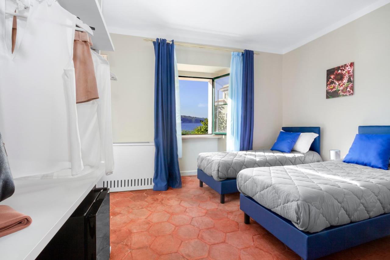 Porto Salvo Hotel Sant'Agnello Exterior photo