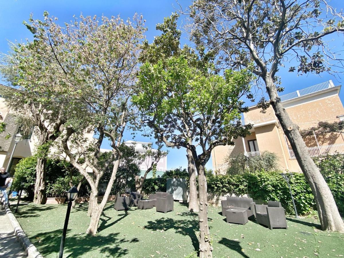 Porto Salvo Hotel Sant'Agnello Exterior photo